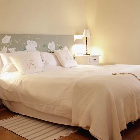 Laureana Marcos Hotel