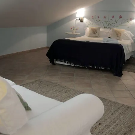 Laureana Marcos Hotel Segowia